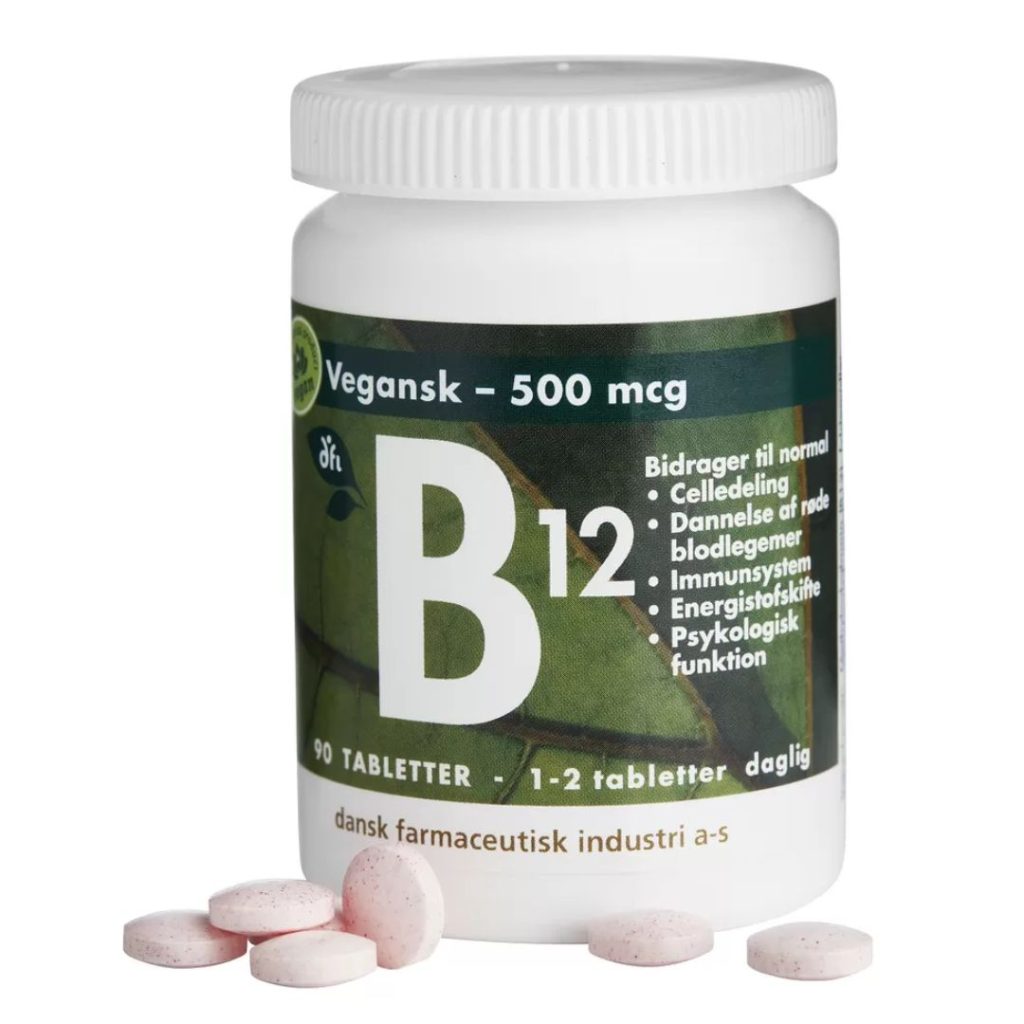 En flaske DFI Grønne Vitaminer B12-vitamin 500 mcg tabletter.