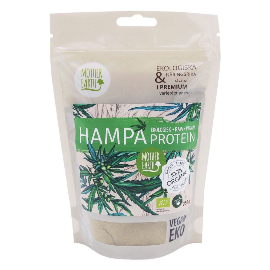 En pose Mother Earth Økologisk Hampaproteinpulver på en træbordplade.