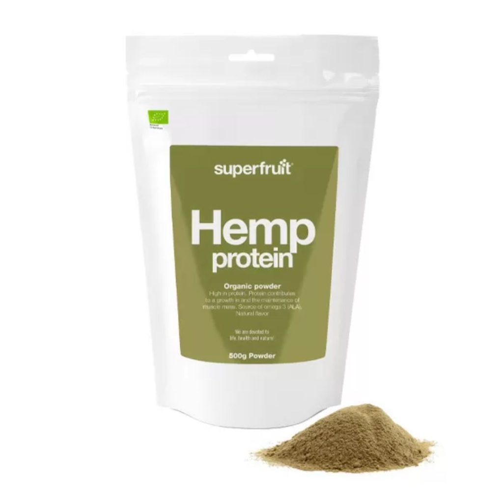 Superfruit Hampaprotein Øko-pose med hampaprotein ved siden af.