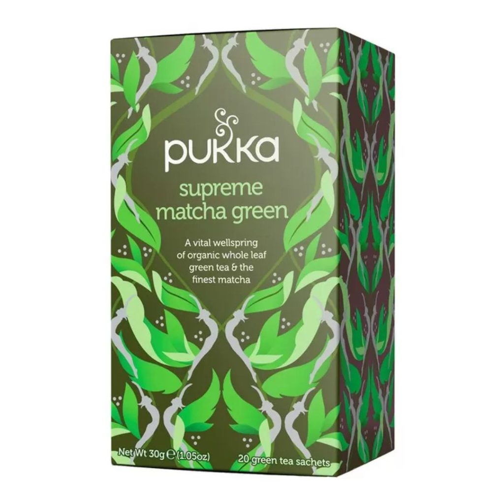 Pukka Te Supreme Matcha Green i en dekorativ æske med grønne mønstre.
