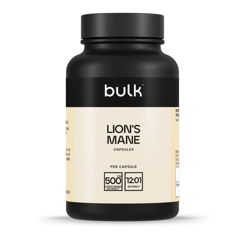 Sort bøtte med Bulk Lion’s Mane Capsules, 500 mg pr. kapsel i 12:1-ekstrakt.
