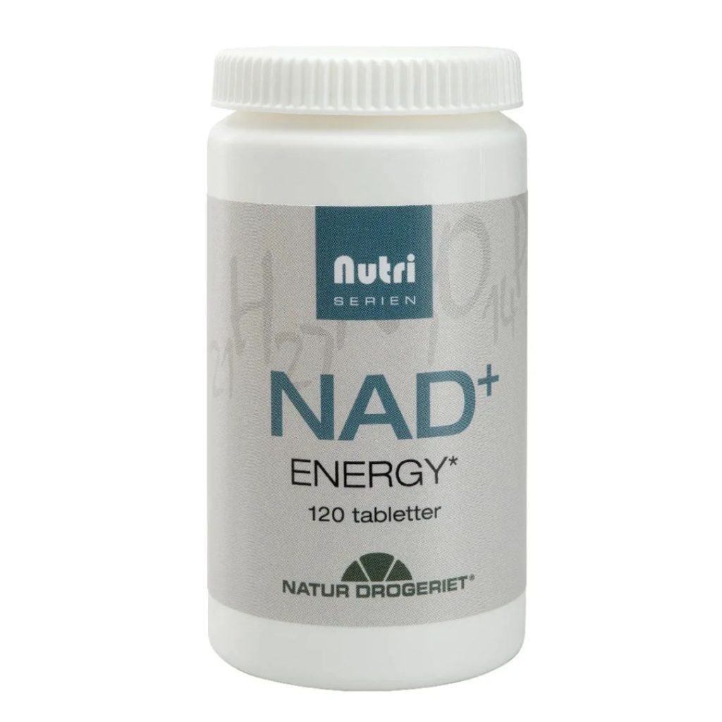 En hvid flaske med Natur-Drogeriet NAD+ Energy, indeholdende 120 tabletter med niacin for at understøtte energistofskiftet.