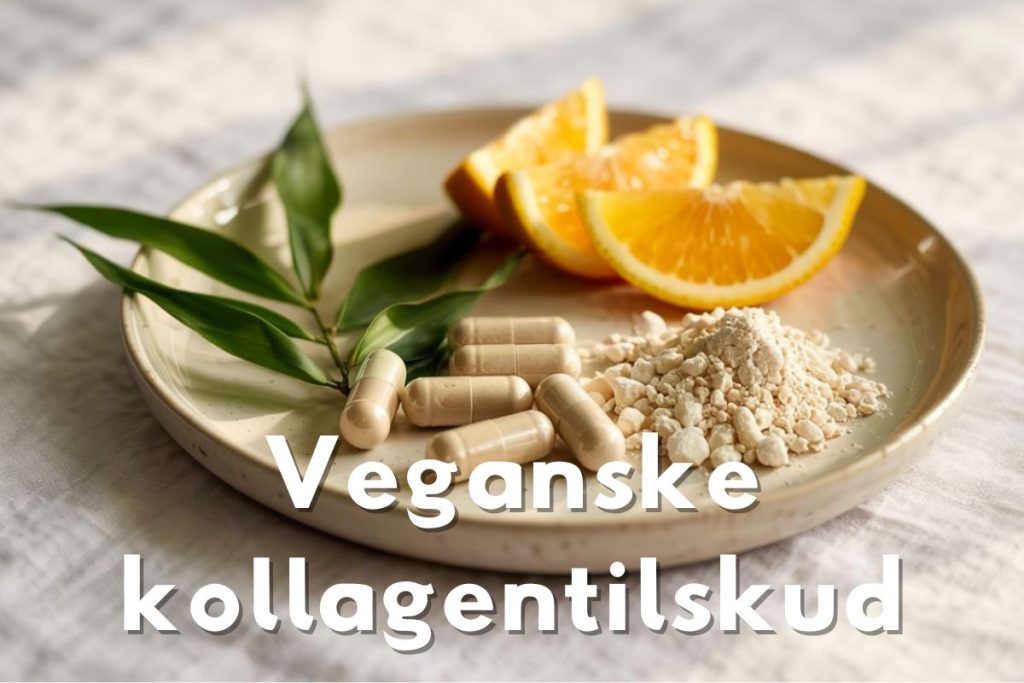 Kapsler og kollagenpulver på tallerken med appelsinskiver og grønt blad